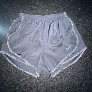 UEC NIKE DRI FIT BLACK & WHITE BRIEF LINED RUNNING SHORTS SZ S